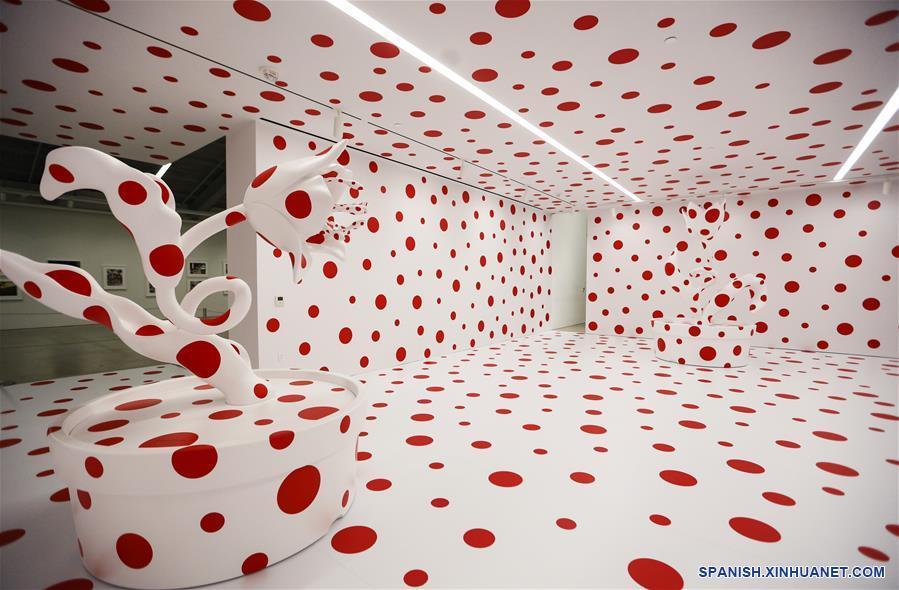 La instalación de la artista Yayoi Kusama en Los Angeles CHINA