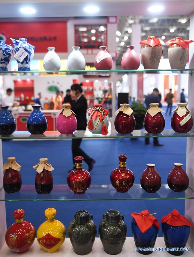 CHINA-ZHEJIANG-SHAOXING-VINO DE ARROZ