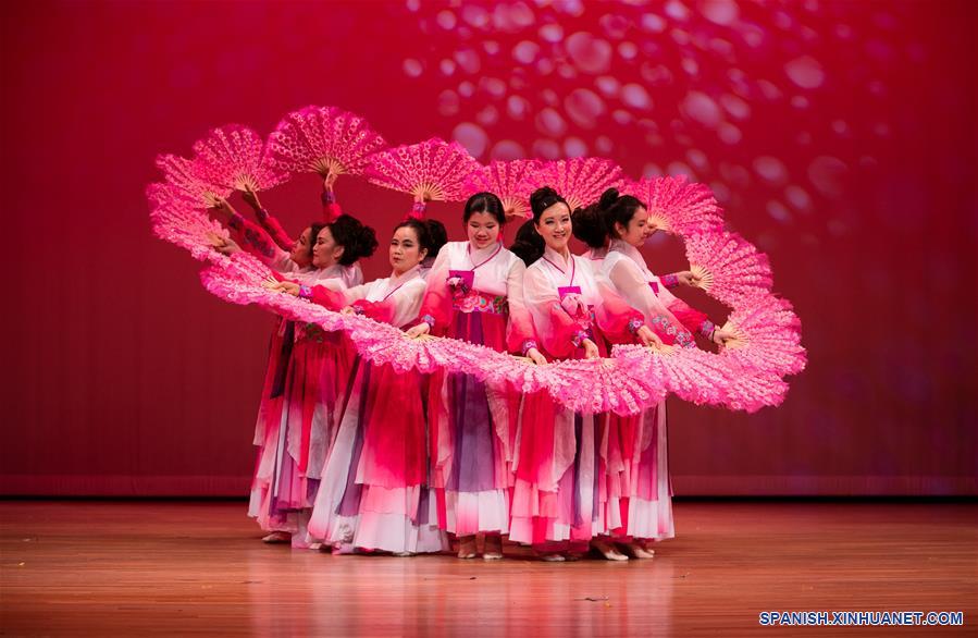 EEUU-TEXAS-DALLAS-DANZA FOLCLORICA CHINA