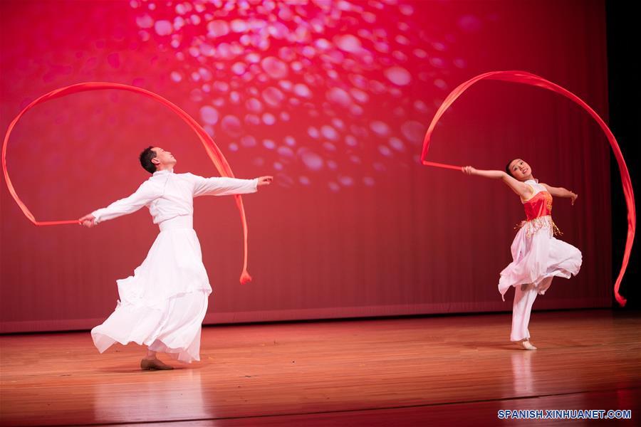EEUU-TEXAS-DALLAS-DANZA FOLCLORICA CHINA