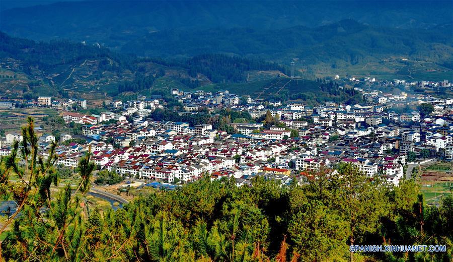 CHINA-FUJIAN-MONTA&Ntilde;A WUYI-PAISAJE
