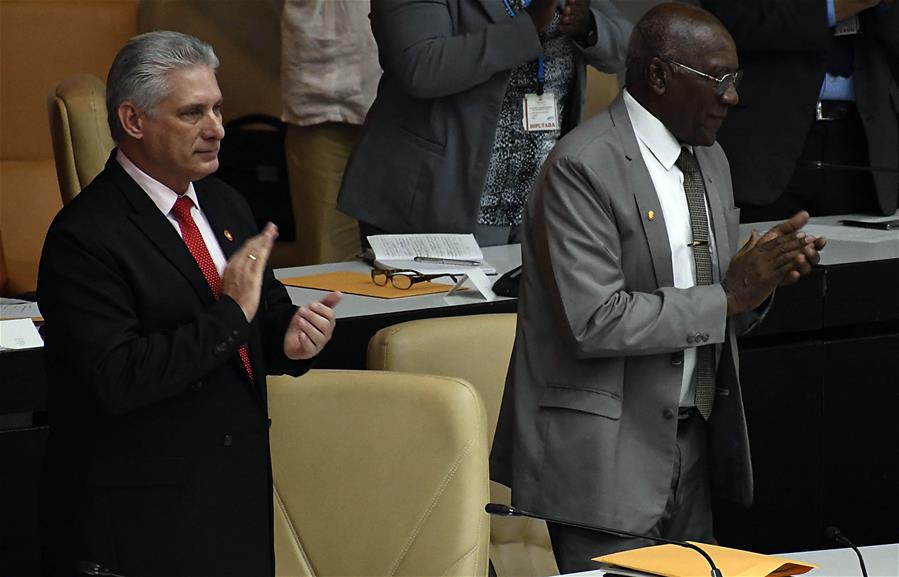CUBA-HABANA-ECONOMIA-MONEDA