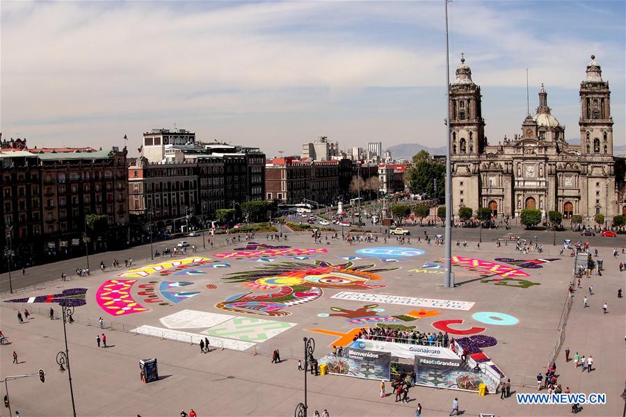 MEXICO-CIUDAD DE MEXICO-ALFOMBRA MONUMENTAL