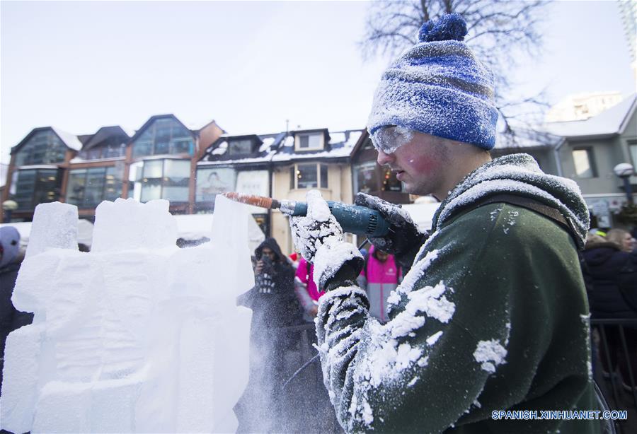 CANADA-TORONTO-FESTIVAL DE HIELO