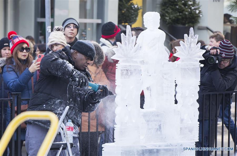 CANADA-TORONTO-FESTIVAL DE HIELO