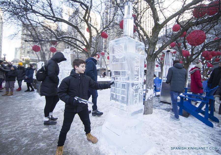 CANADA-TORONTO-FESTIVAL DE HIELO