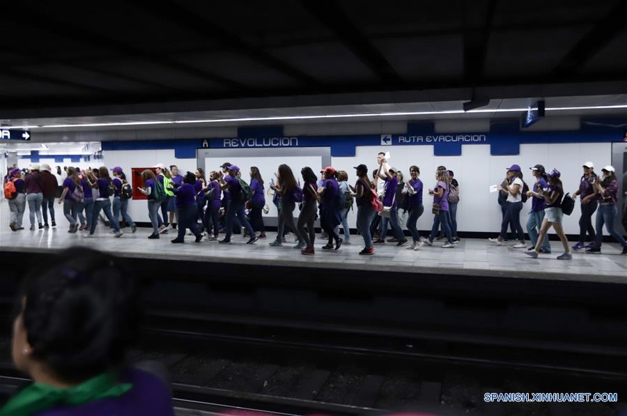 MEXICO-CIUDAD DE MEXICO-DIA INTERNACIONAL DE LA MUJER-MANIFESTACION
