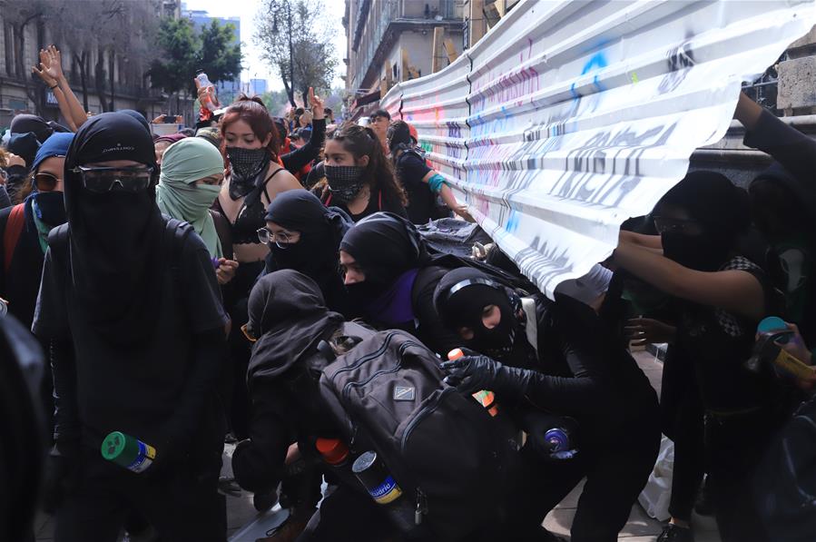 MEXICO-CIUDAD DE MEXICO-DIA INTERNACIONAL DE LA MUJER-MANIFESTACION