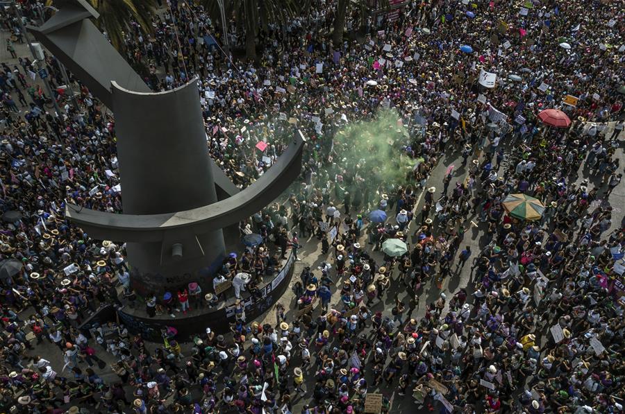 MEXICO-CIUDAD DE MEXICO-DIA INTERNACIONAL DE LA MUJER-MANIFESTACION
