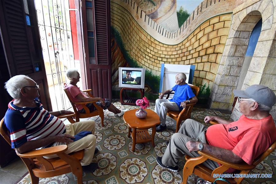 CUBA-CIEGO DE AVILA-CHINA-SOCIEDAD