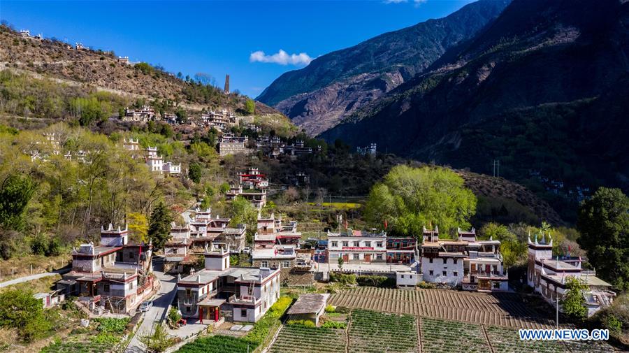 CHINA-SICHUAN-DANBA-PAISAJE