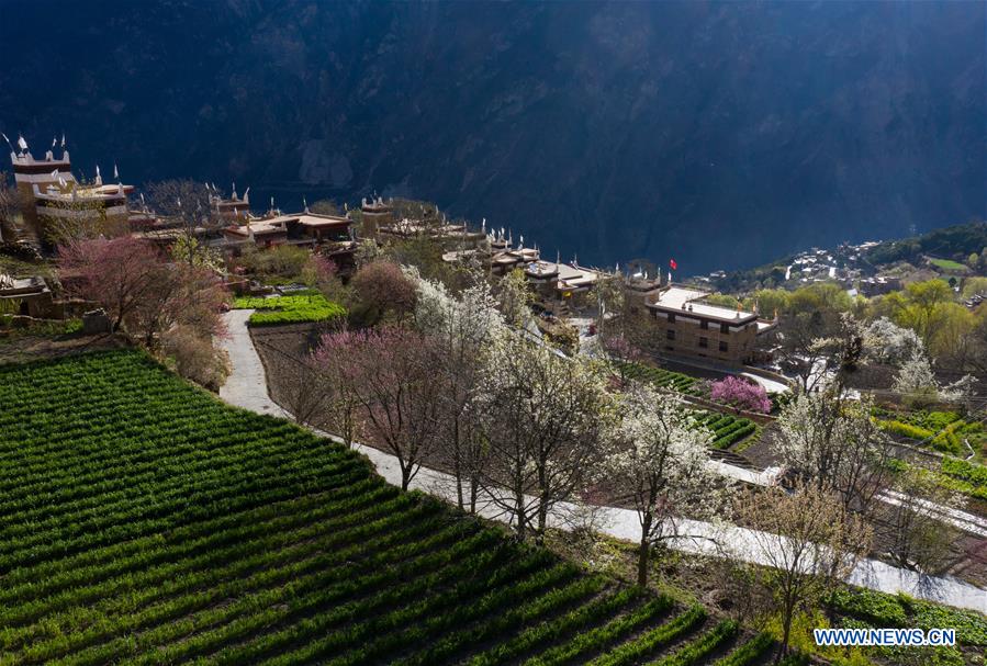 CHINA-SICHUAN-DANBA-PAISAJE