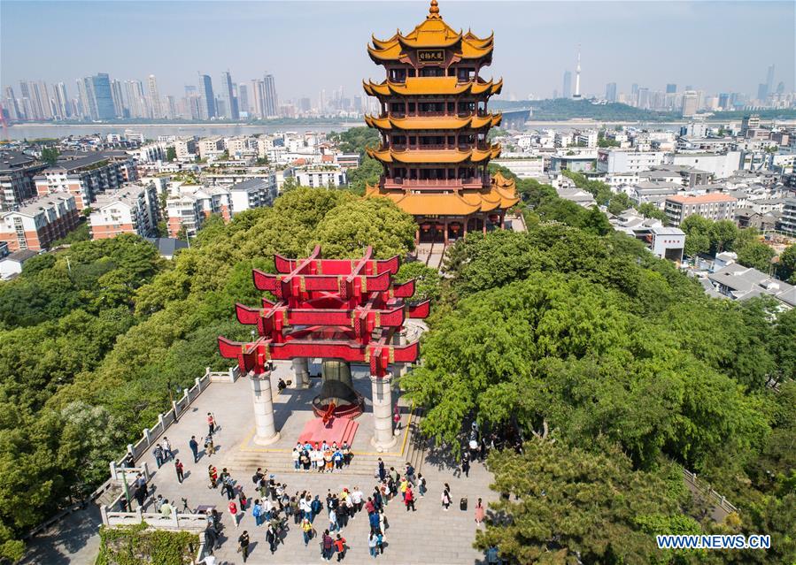 CHINA-WUHAN-COVID-19-TURISMO-TORRE DE LA GRULLA AMARILLA-REAPERTURA