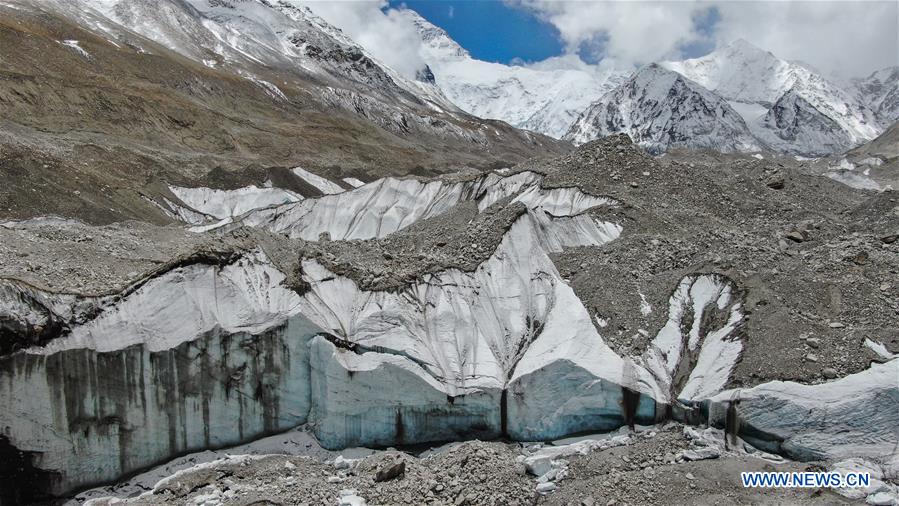 CHINA-TIBET-MONTE QOMOLANGMA-GLACIAR CENTRAL RONGBUK