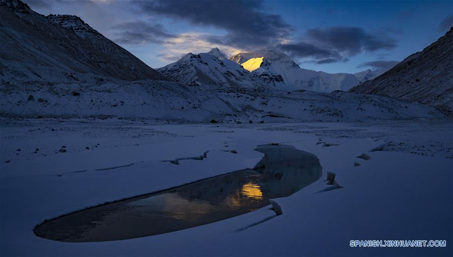 CHINA-TIBET-MONTE QOMOLANGMA-PAISAJE