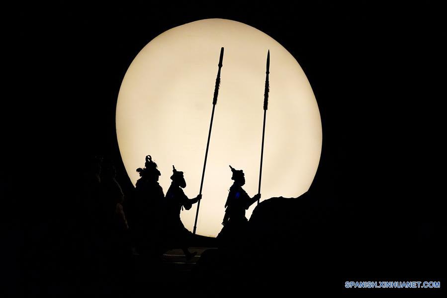 CHINA-TIBET-LHASA-ARTE ESCENICO-OPERA