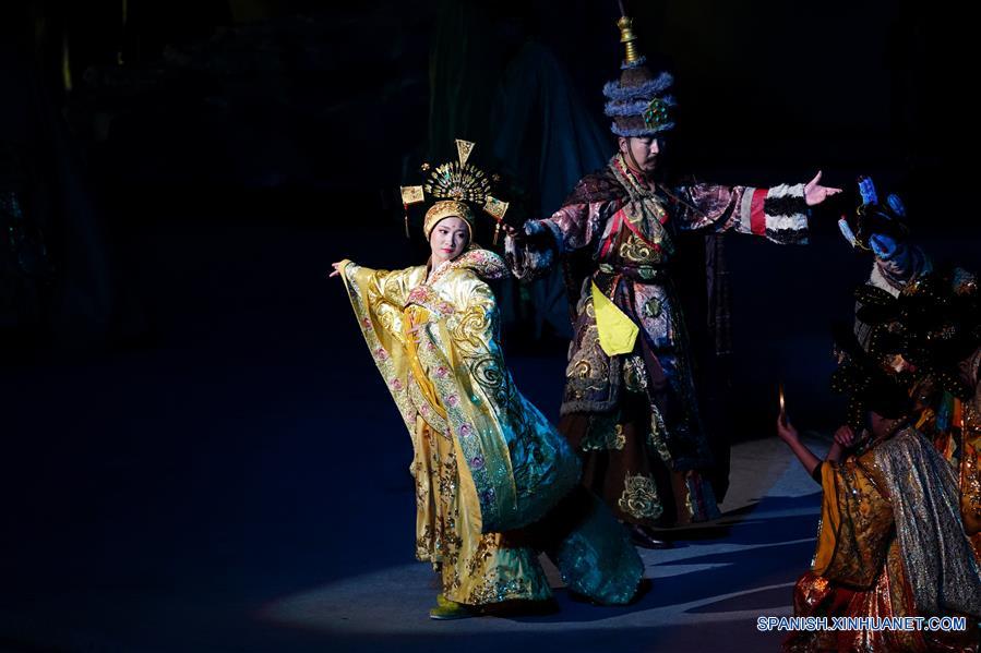 CHINA-TIBET-LHASA-ARTE ESCENICO-OPERA