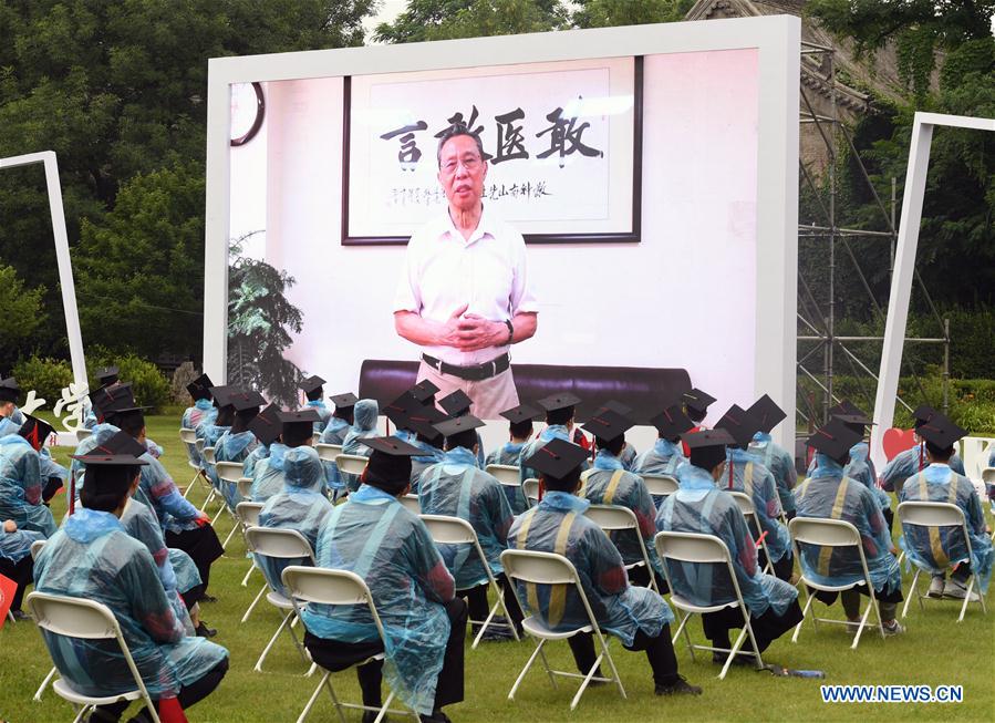 CHINA-BEIJING-UNIVERSIDAD DE PEKING-CEREMONIA DE GRADUACION