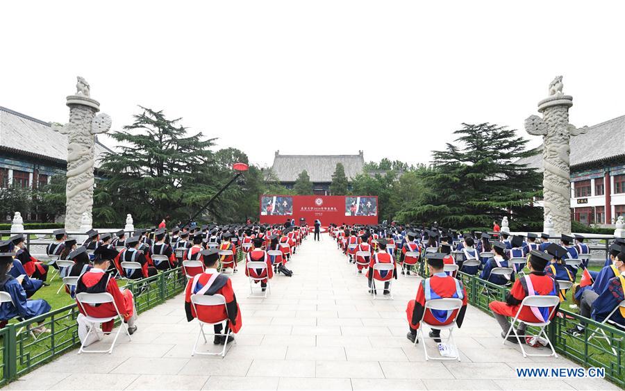 CHINA-BEIJING-UNIVERSIDAD DE PEKING-CEREMONIA DE GRADUACION