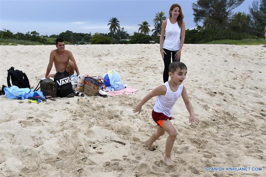 CUBA-HABANA-PLAYA-REAPERTURA