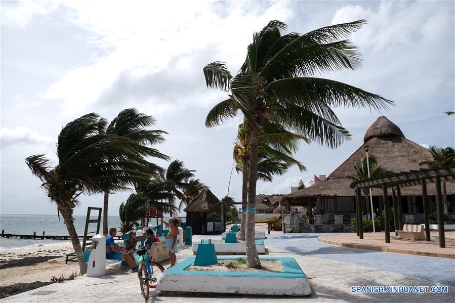 MEXICO-QUINTANA ROO-TORMENTA TROPICAL-ZETA