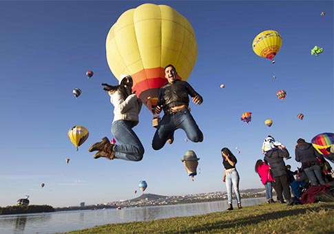 Cielo de México se llena de colores con llegada del Festival Internacional del Globo