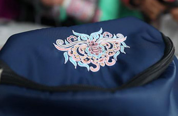Elaboración de artesanías tradicionales de Guizhou