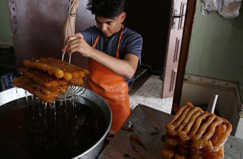 Tradicionales "Zilabia" en Argel, Argelia