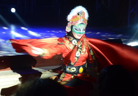 Semana de Turismo y Cultura de China inaugurada en Laos