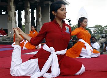 Celebración para el próximo Día Internacional del Yoga en Colombo