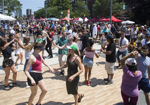 Festival Salsa en la Calle St. Clair 2019 en Toronto, Canad&aacute;