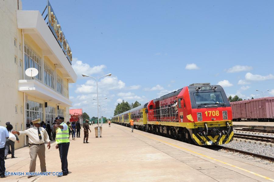 Una red ferroviaria de 1.344 kilómetros construida por la compañía China Railway Construction Corporation (CRCC) para Angola fue concluida y puesta en operación hoy, informó la compañía a Xinhua.