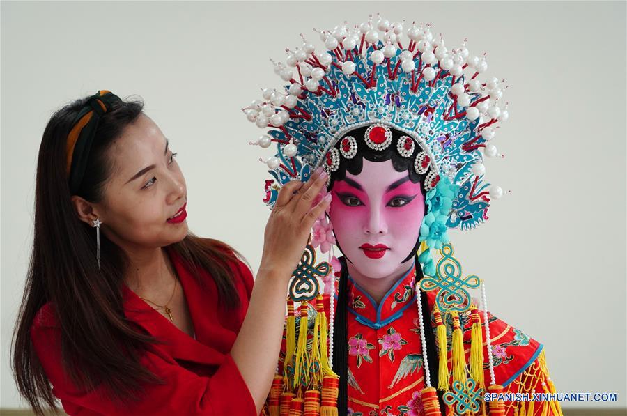 (2)CHINA-SHAANXI-EDUCACION-OPERA DE PEKIN