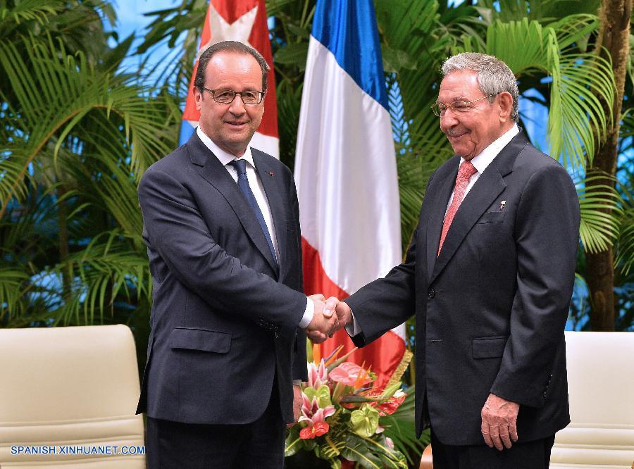 El presidente de Francia, Francois Hollande, quien inició hoy las actividades de una visita oficial de poco más de 24 horas a Cuba, visitó al líder histórico Fidel Castro en su residencia en La Habana, informaron fuentes diplomáticas de nación europea.