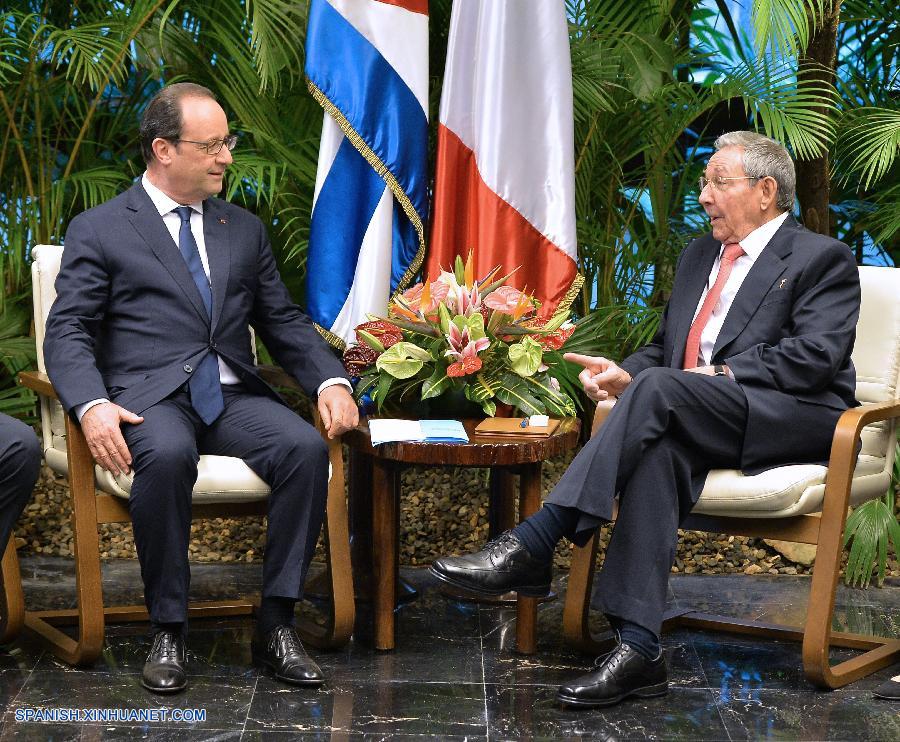 El presidente de Francia, Francois Hollande, quien inició hoy las actividades de una visita oficial de poco más de 24 horas a Cuba, visitó al líder histórico Fidel Castro en su residencia en La Habana, informaron fuentes diplomáticas de nación europea.