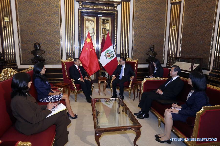 （XHDW）（3）李克强同秘鲁总统乌马拉举行会谈