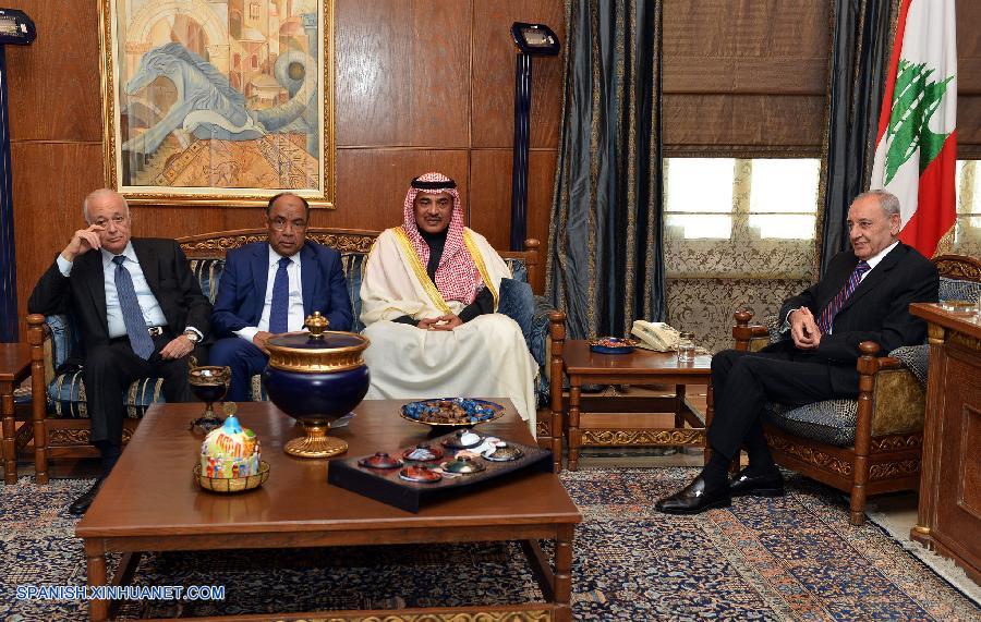 Una delegación árabe encabezada por el viceprimer ministro y ministro de Relaciones Exteriores de Kuwait, Sabah al-Khaled al-Hamad as-Sabah, prometió hoy ayudar a Líbano con el problema de los refugiados sirios y la seguridad.