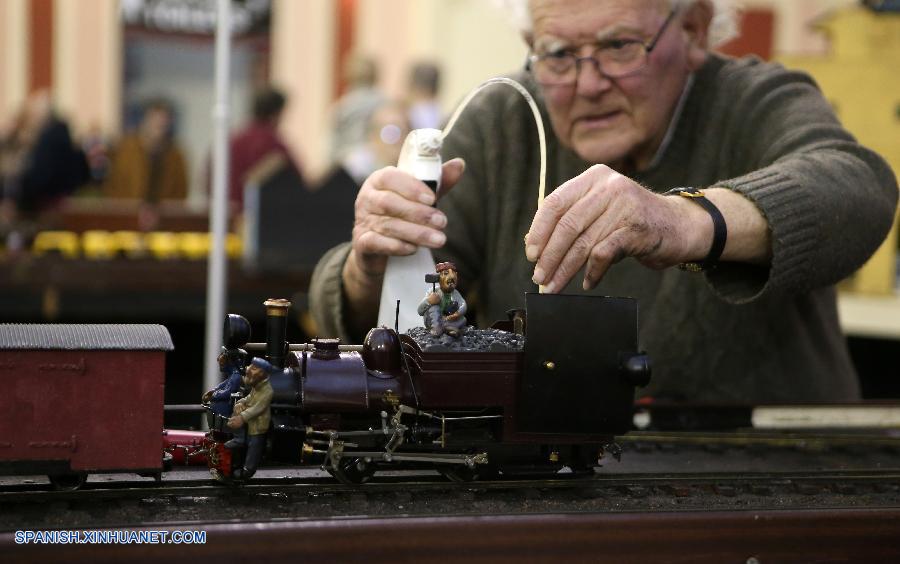 Gran Bretaña: Exhibición de Modelo de Ingeniería en Londrés