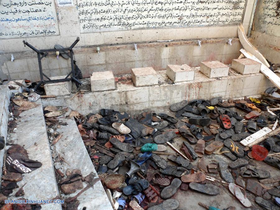 La cifra de muertos por una explosión de bomba en el distrito de Shikarpur, sur de Pakistán, aumentó a 61 luego de que varios heridos murieron hoy en hospitales a causa de su condición crítica, señalaron medios de comunicación y funcionarios.