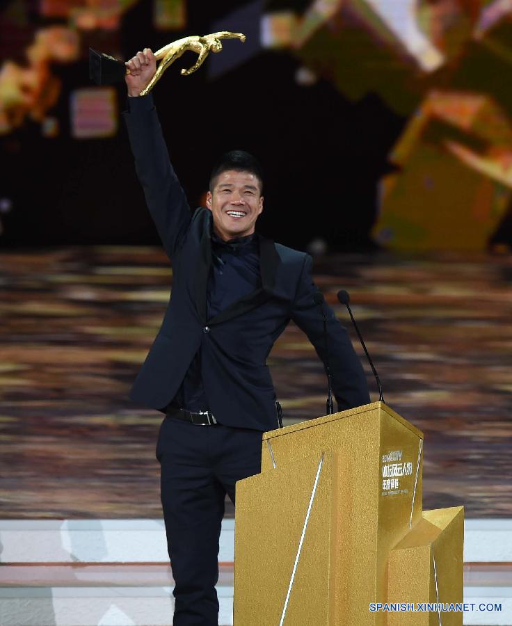 （体育）（1）体坛风云人物年度颁奖典礼：陈盆滨获年度最佳非奥运动员奖