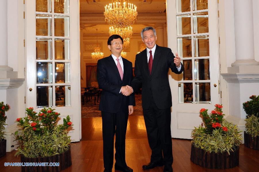 El primer ministro de Singapur, Lee Hsien Loong, se reunió hoy aquí con Meng Jianzhu, un alto funcionario de seguridad chino.