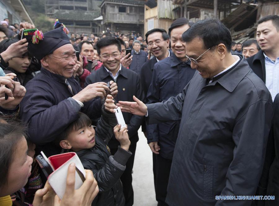 El Primer ministro de China, Li Keqiang, exhortó a las provincias centrales y occidentales del país a aumentar los esfuerzos en favor del crecimiento económico, durante una visita de tres días que realizó al occidente de China.