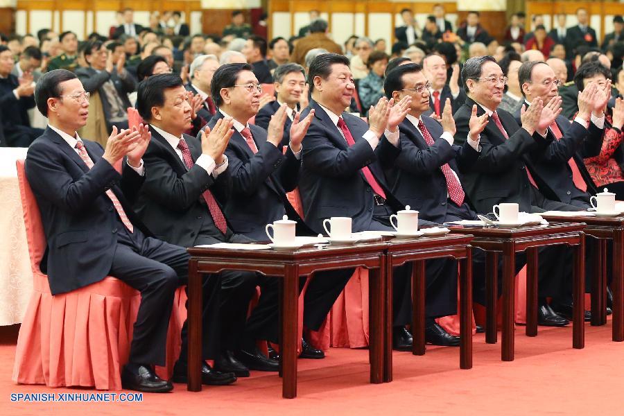 El presidente de China, Xi Jinping, y otros líderes del país trasladaron hoy martes sus felicitaciones por el Año Nuevo Lunar al pueblo chino tanto dentro como fuera del país.
