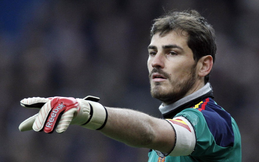 Fútbol espaol: Iker Casillas juega su 150 parti