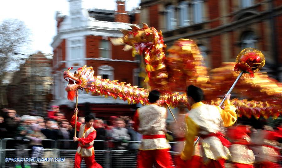 Gran Bretaña: Desfile para celebrar Año Nuevo Lunar Chino en Londres