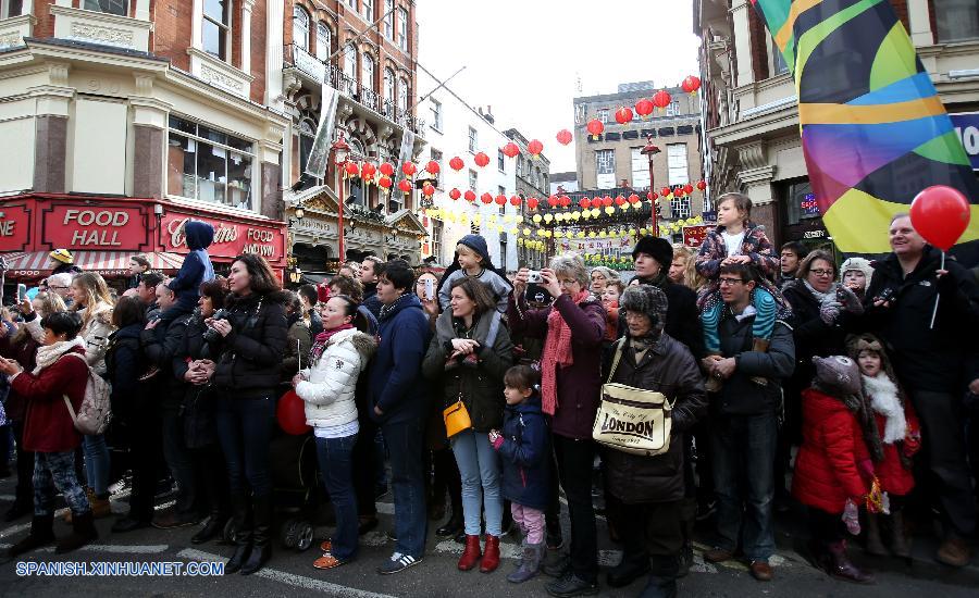 Gran Bretaña: Desfile para celebrar Año Nuevo Lunar Chino en Londres