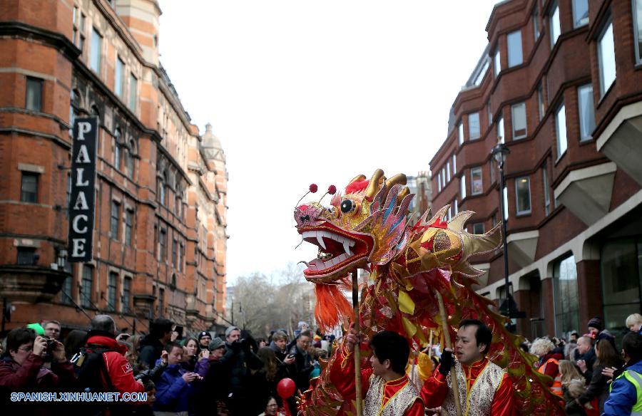 Gran Bretaña: Desfile para celebrar Año Nuevo Lunar Chino en Londres