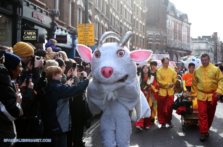 Gran Bretaña: Desfile para celebrar Año Nuevo Lunar Chino en Londres