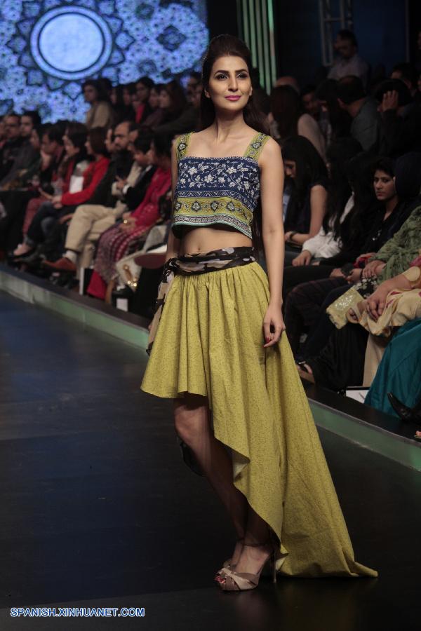 Semana de la moda en Lahore: Creaciones de Pareesa
