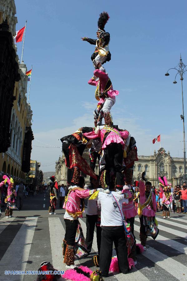 Perú: Desfile de Carnaval de Lima